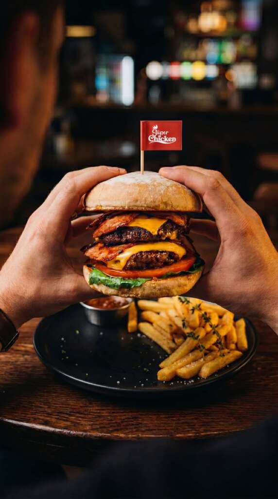 Super-chicken-hamburguesa-PREMIUM-MONTANERA-scaled.jpg